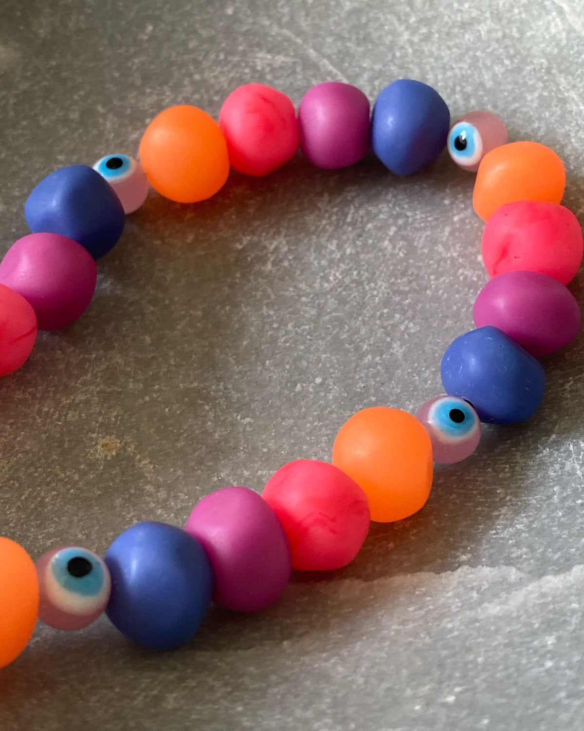 SUMMER FUN BEAD NECKLACE