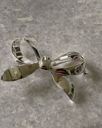 THE BOW BROOCH | SILVER PLATE