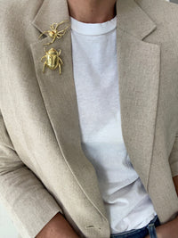 THE RED BACK SPIDER BROOCH | GOLD PLATE