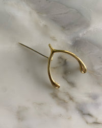 gold wishbone brroch 2