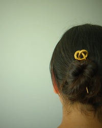 Hair pin gold