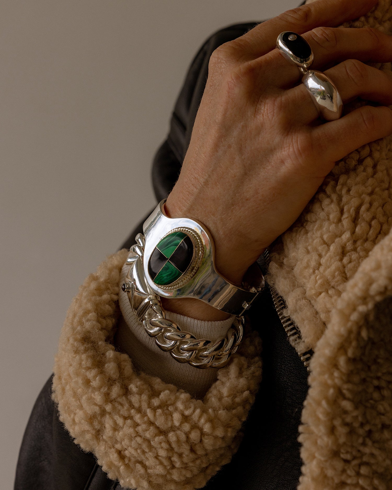 RELOVED CUFF BRACELET | MALACHITE & BLACK ONYX - The Pared Store