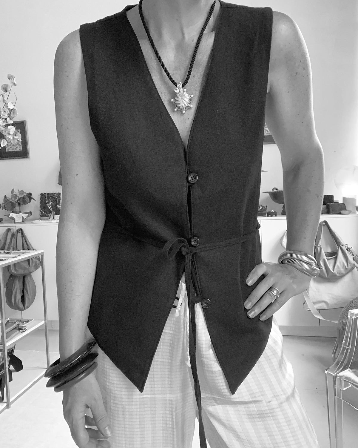 LINEN WAISTCOAT | BLACK