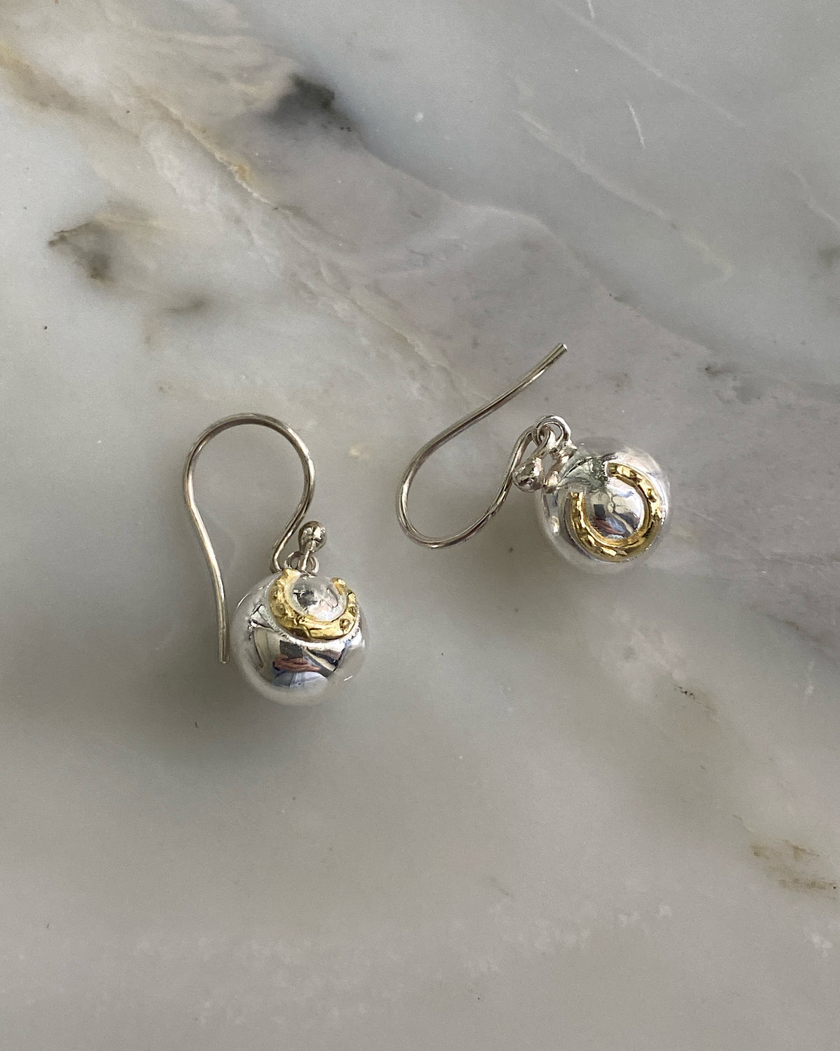 LUCKY HORSESHOE DROP EARRINGS