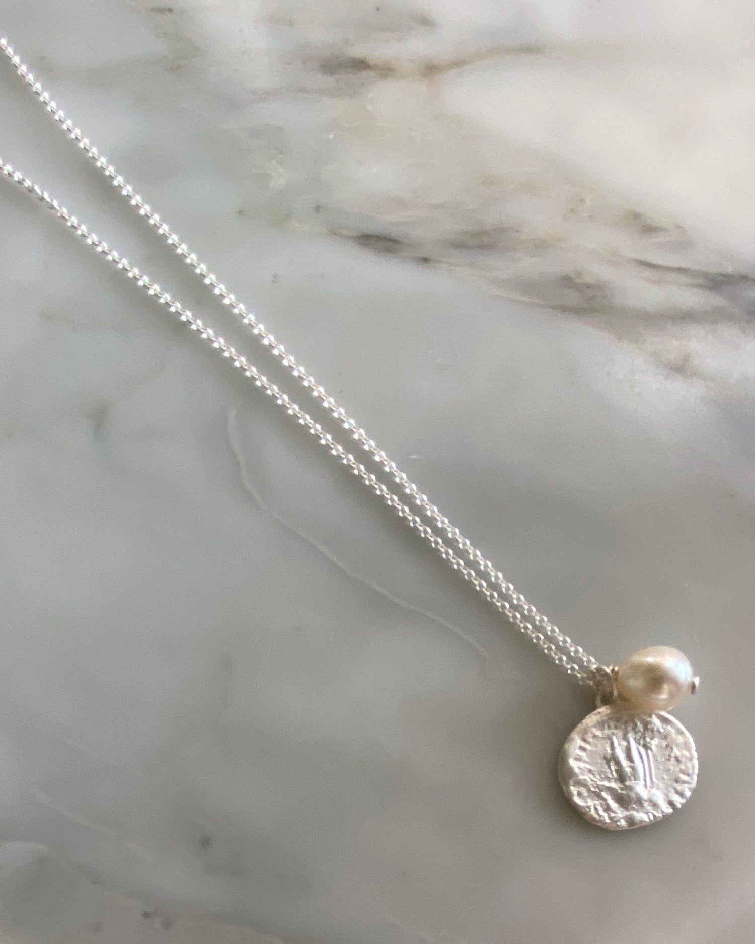 ANCIENT COIN PEARL PENDANT NECKLACE