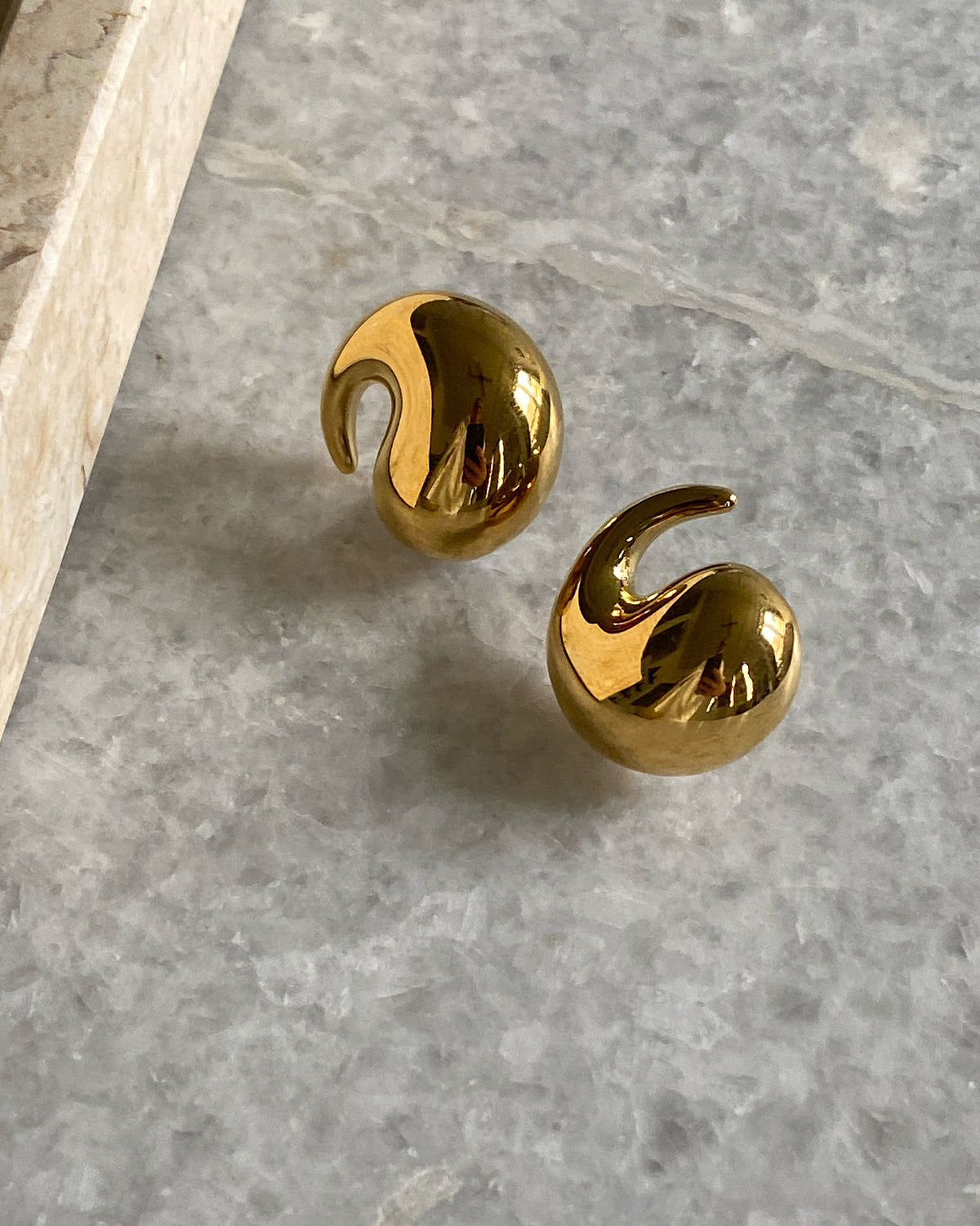 BARBARA SWIRL EARRINGS | GOLD