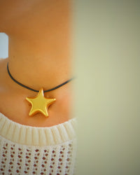 STAR CHOKER