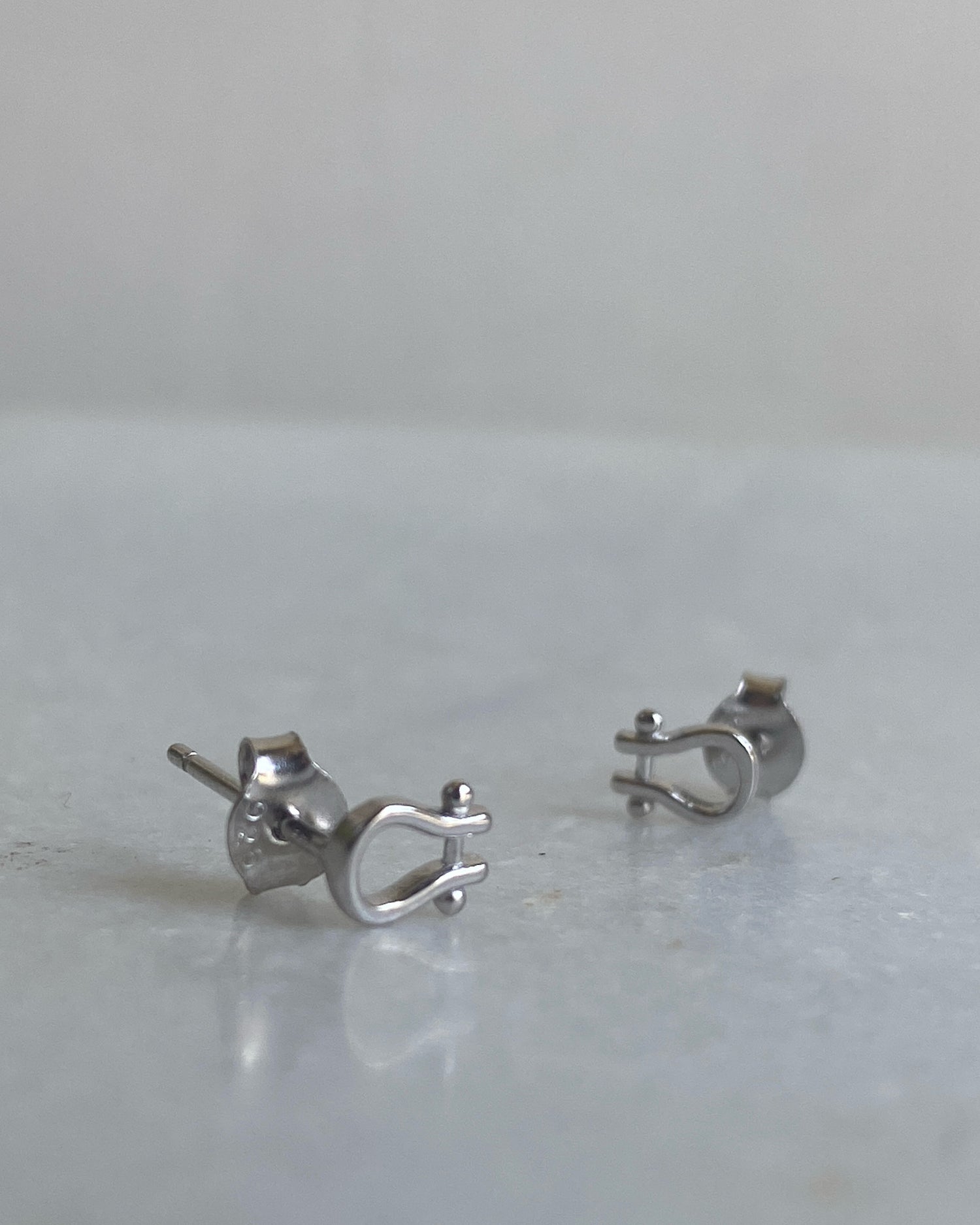 CARRIE STUD EARRINGS | SILVER