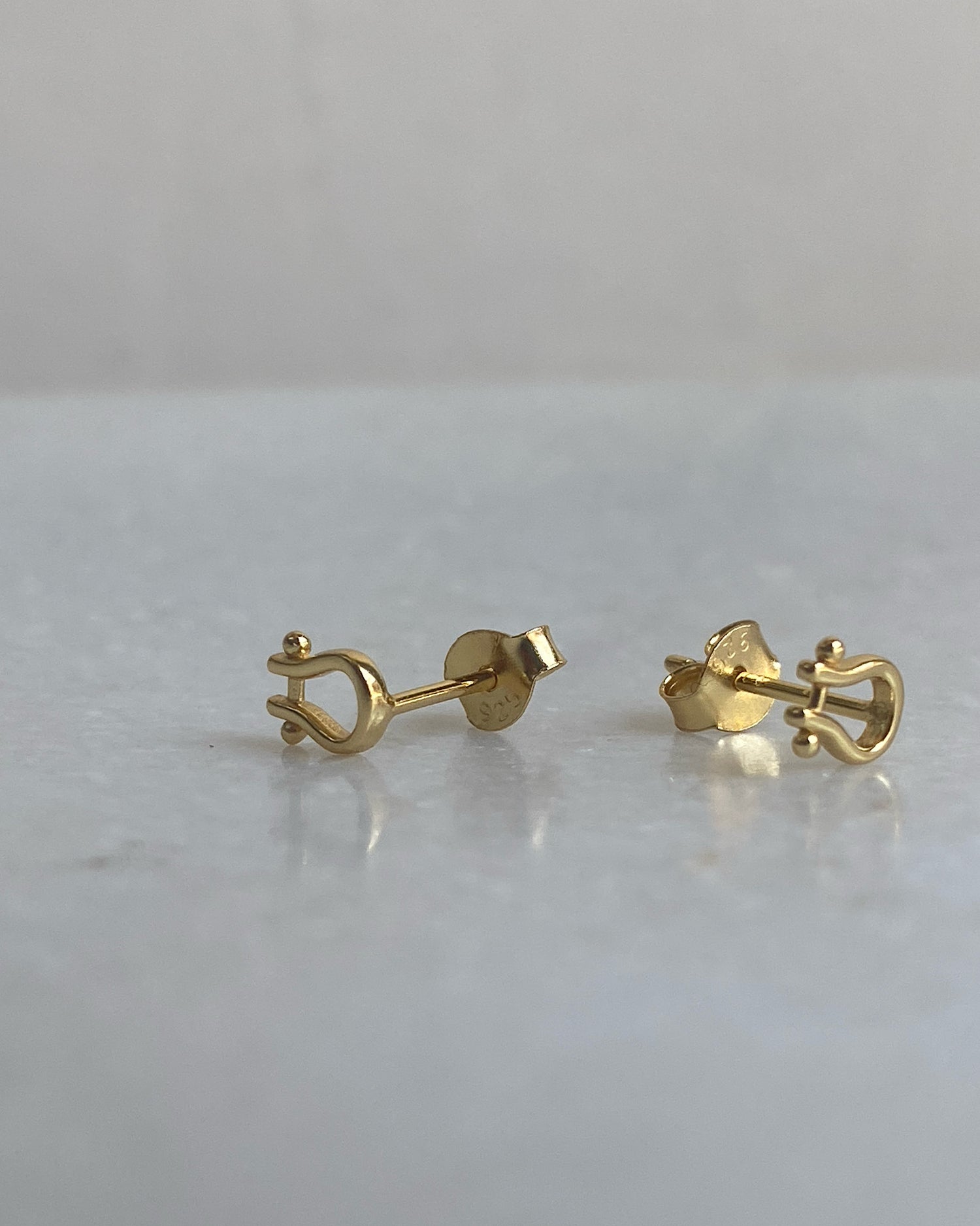 CARRIE STUD EARRINGS | GOLD