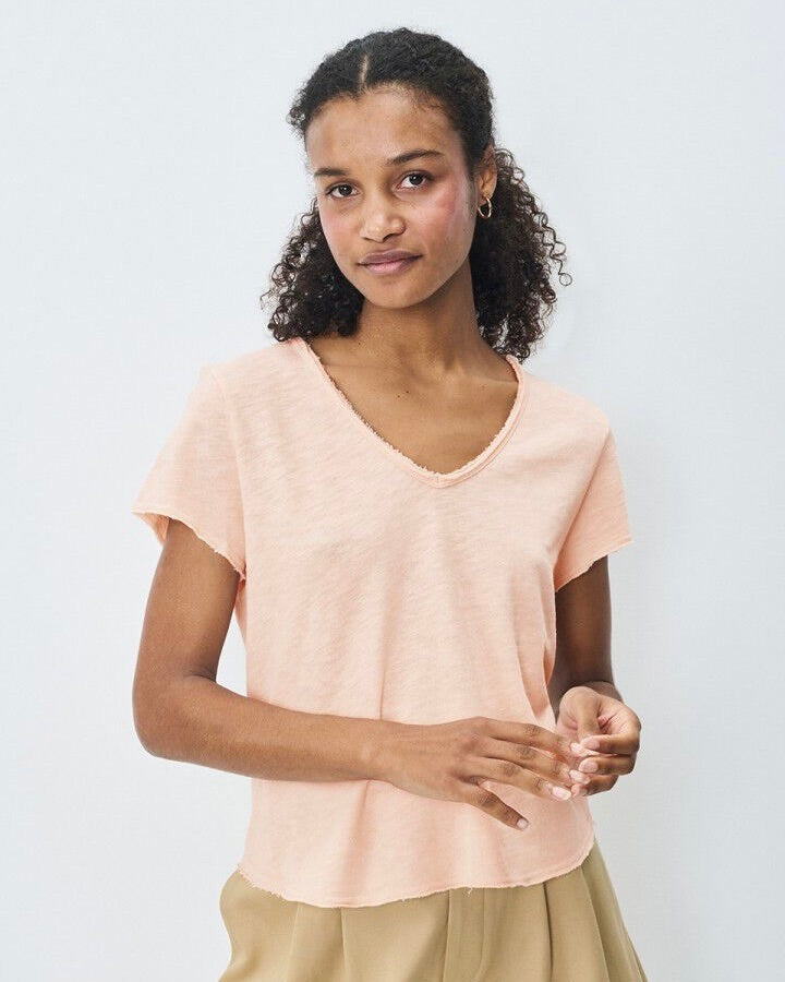 SONOMA SHORT SLEEVE V-NECK T-SHIRT | VINTAGE BISCUIT