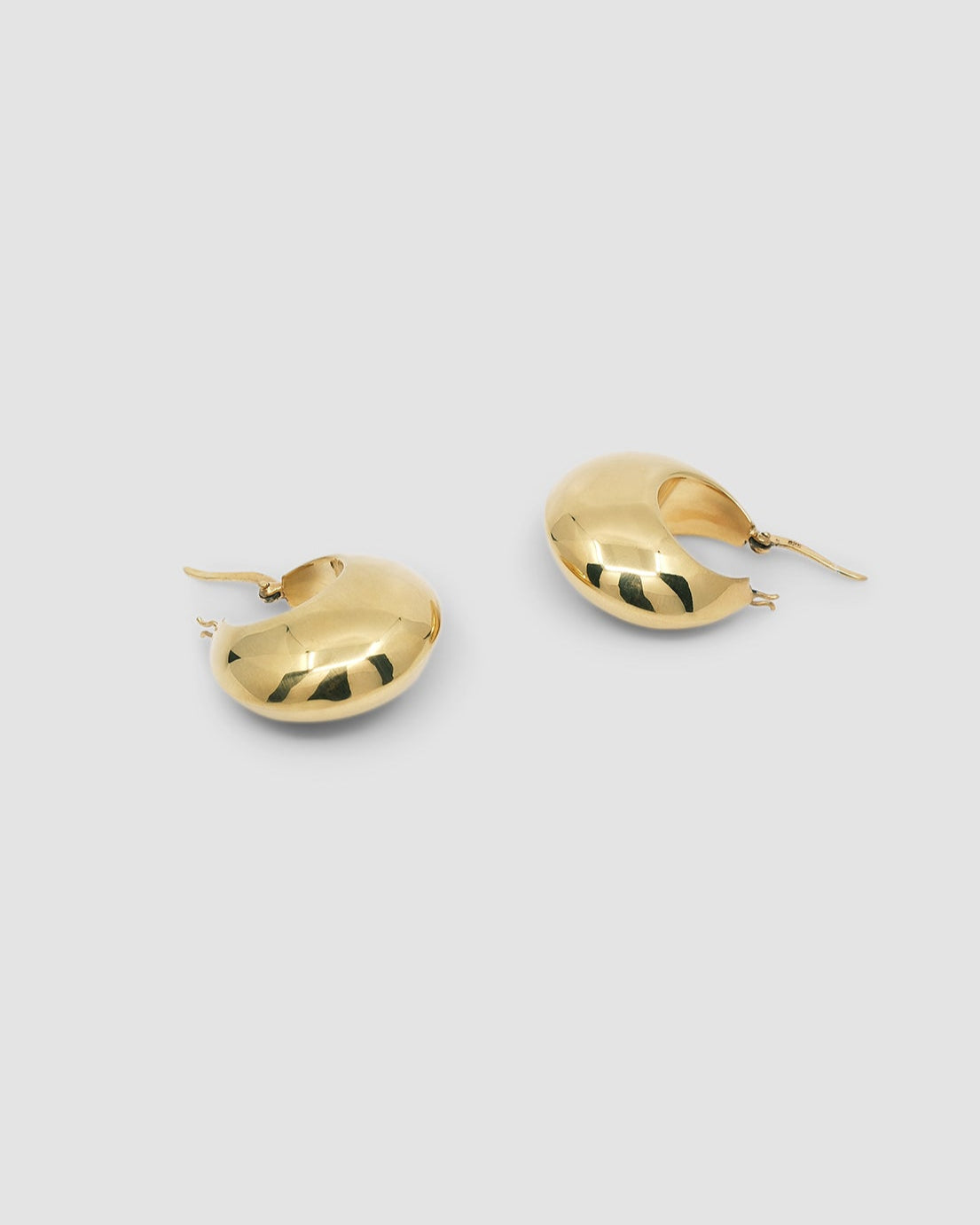 FAT CURVE EARRINGS | GOLD PLATED | The Pared Store