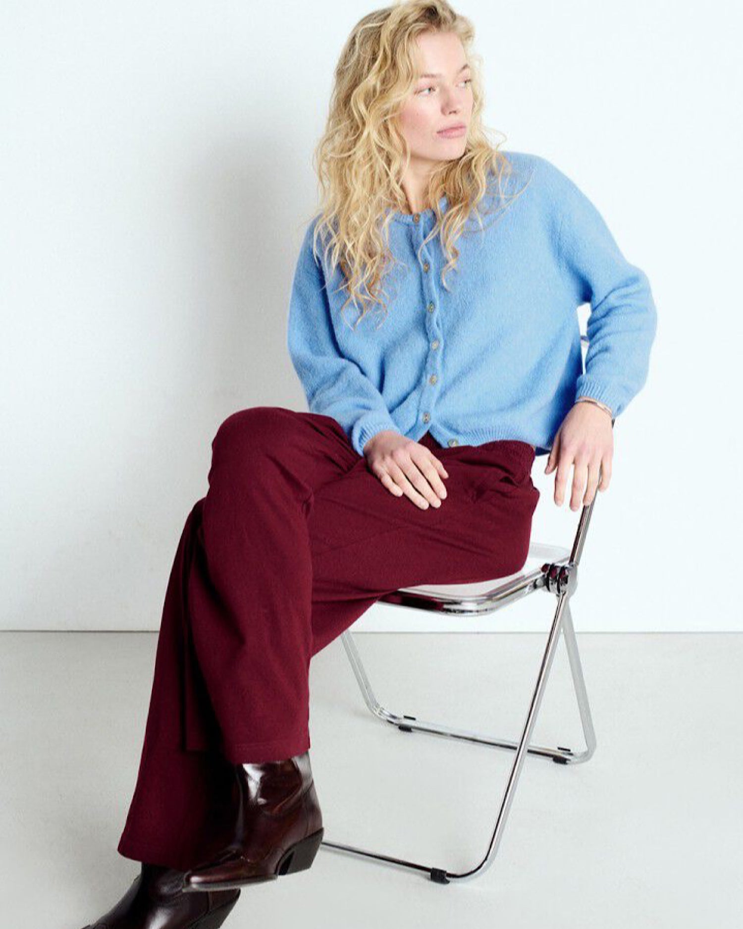 Cornflower blue coloured Atmosphere Vitow Cardigan by American Vintage with Shell Buttons